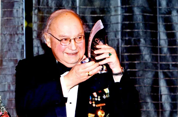 2007 & 2005 China AIDs Fund Gala, photo 8